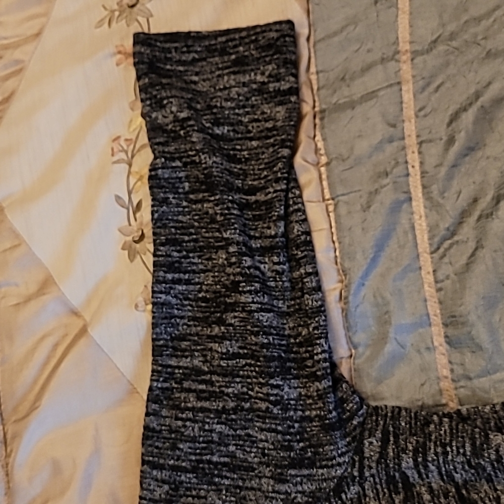 Dress - Picture 3 of 5